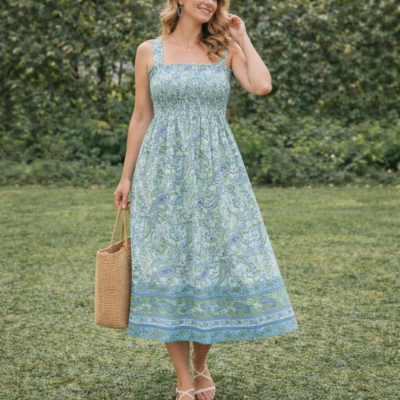 Styled by Saybury Dresses & Skirts - Styled by Saybury 80’s Vintage Paisley Sundress Smocked Bodice LARGE 100% Cotton